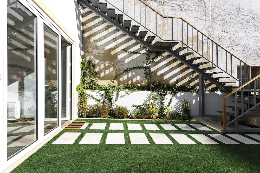 Chalet Estoril Luxury Apartments