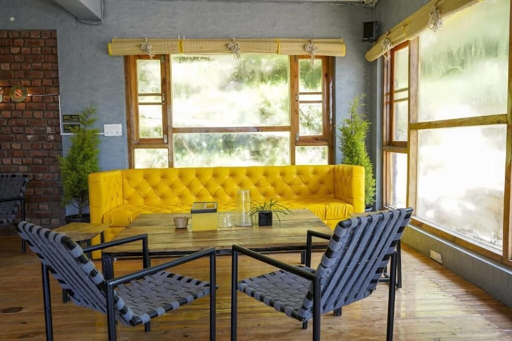 The Hosteller Mcleodganj, Upper Bhagsu