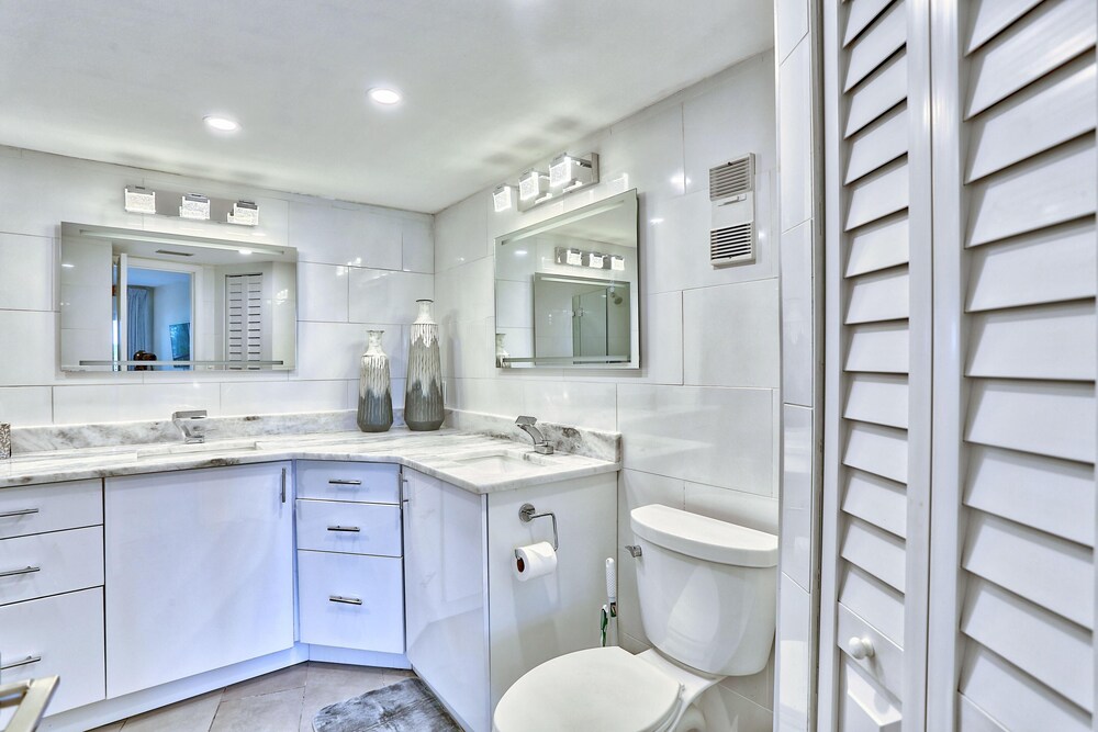 Land's End 1-206 Bay Front-premier