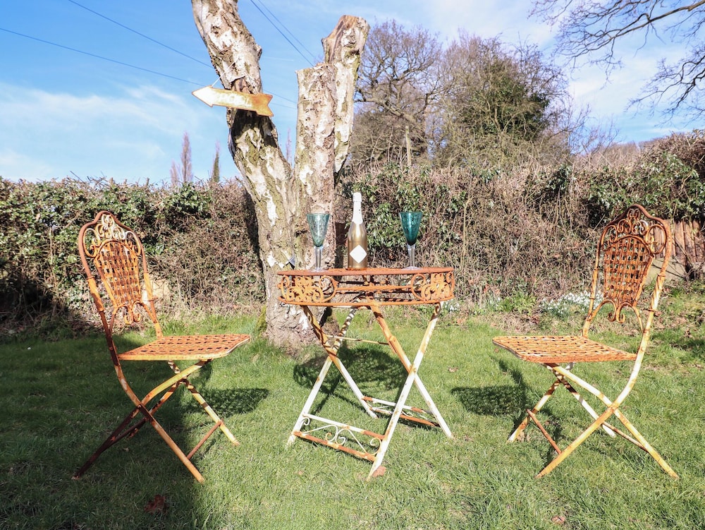 Woodpit Cottage