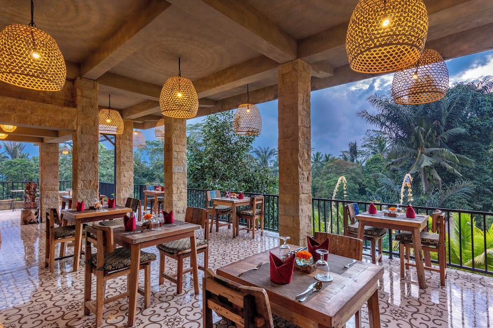 Hoshi Jungle Resort by Dhananjaya Hospitality