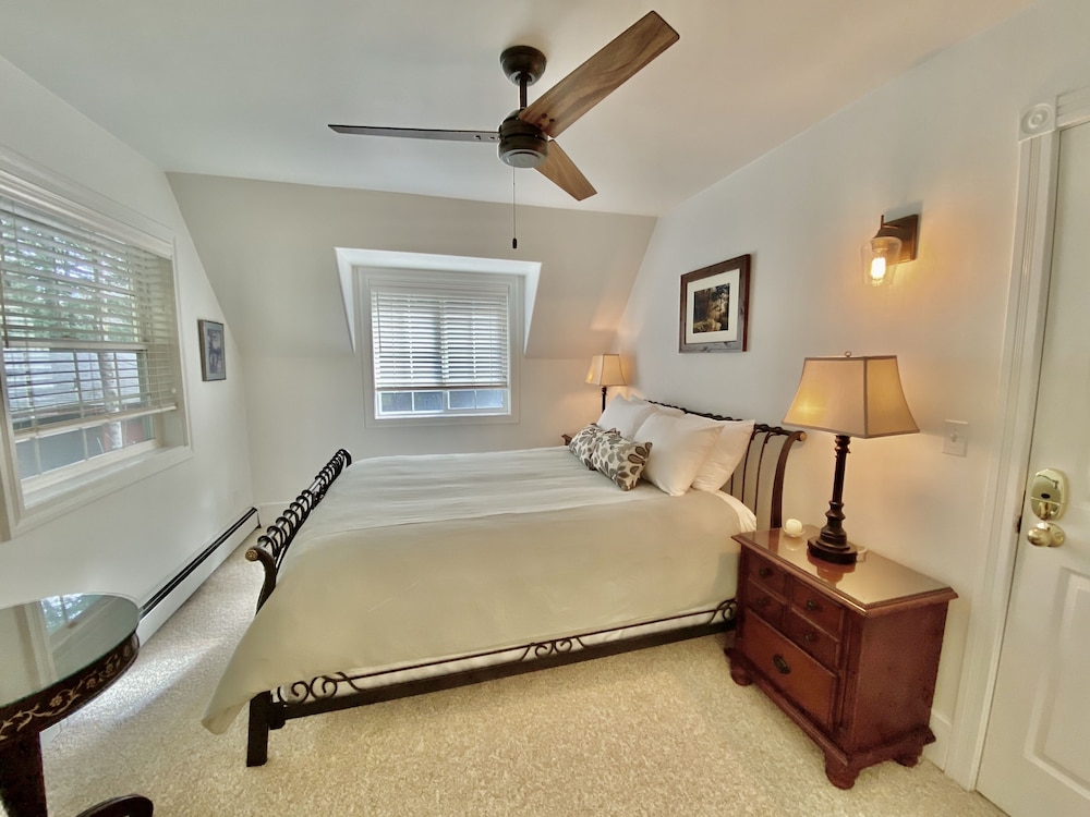 Otters Pond Bed & Breakfast view 2
