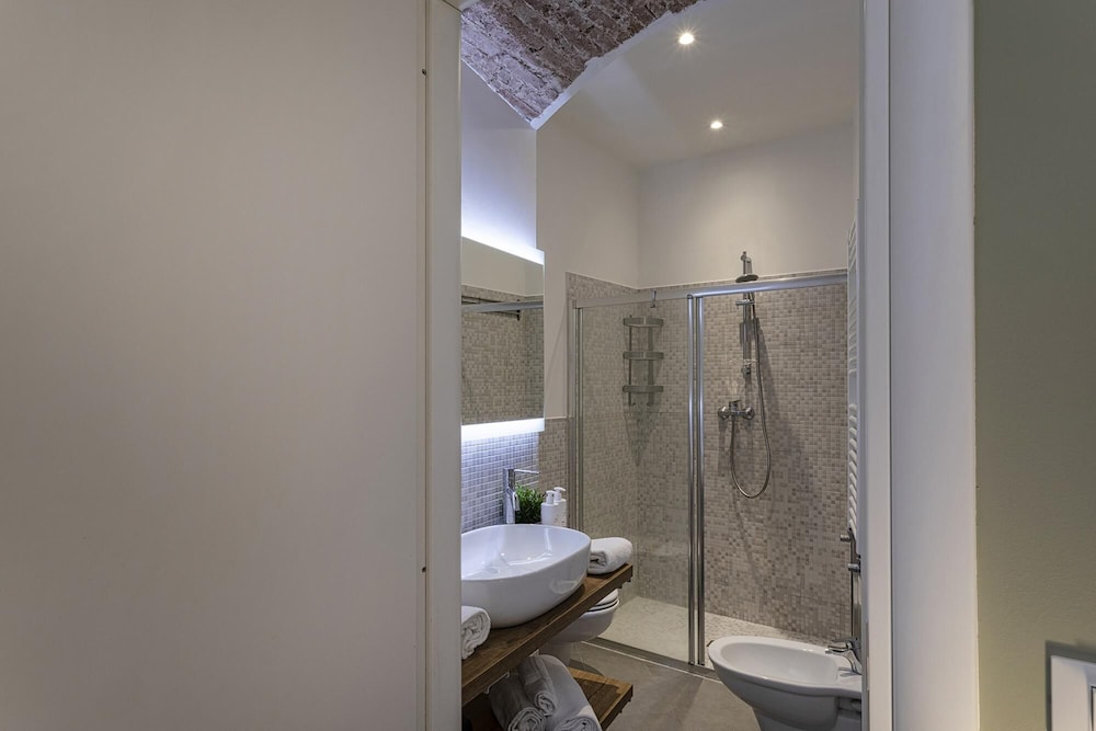 Genoa Vacations - Vegetti Twins Apartment B by Wonderful Italy - Property Image 7