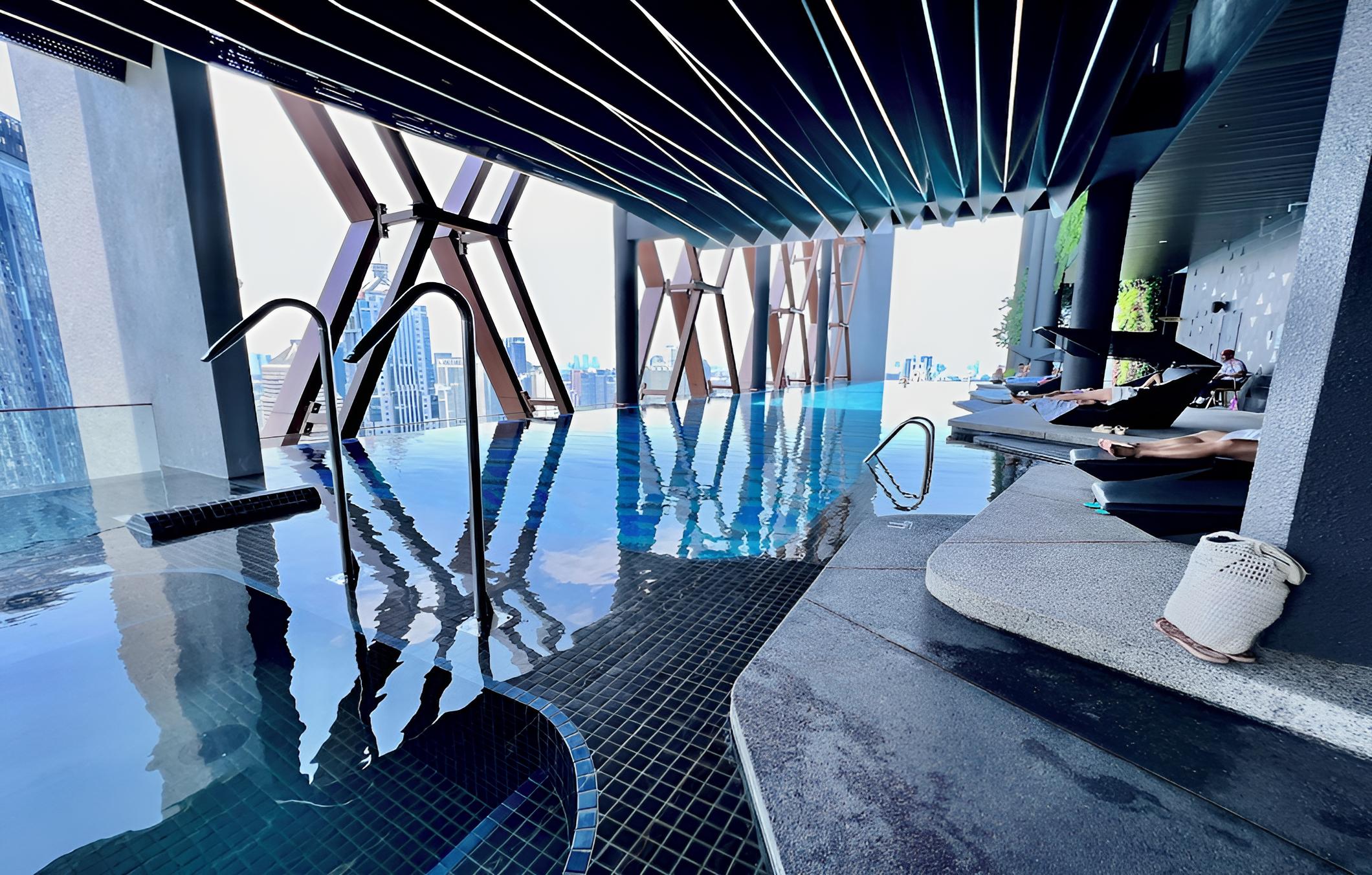 Scarletz Premium Suites by Kay-Stay