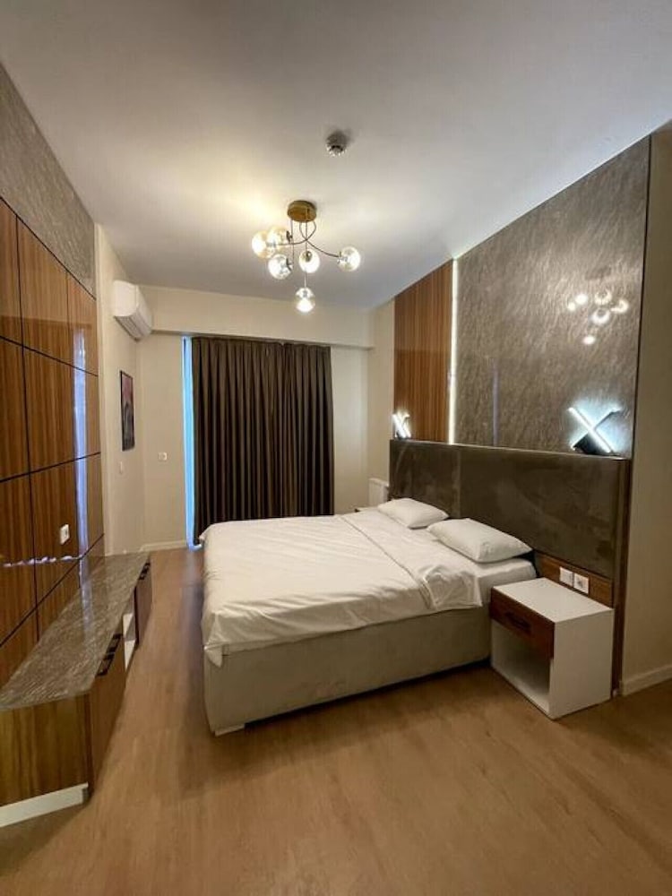 Brand-new 3 1 Apartment w Terrace Near Mall of IST