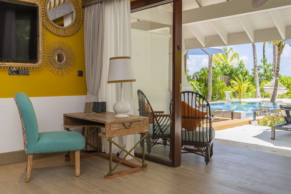 SAii Lagoon Maldives, Curio Collection By Hilton 24