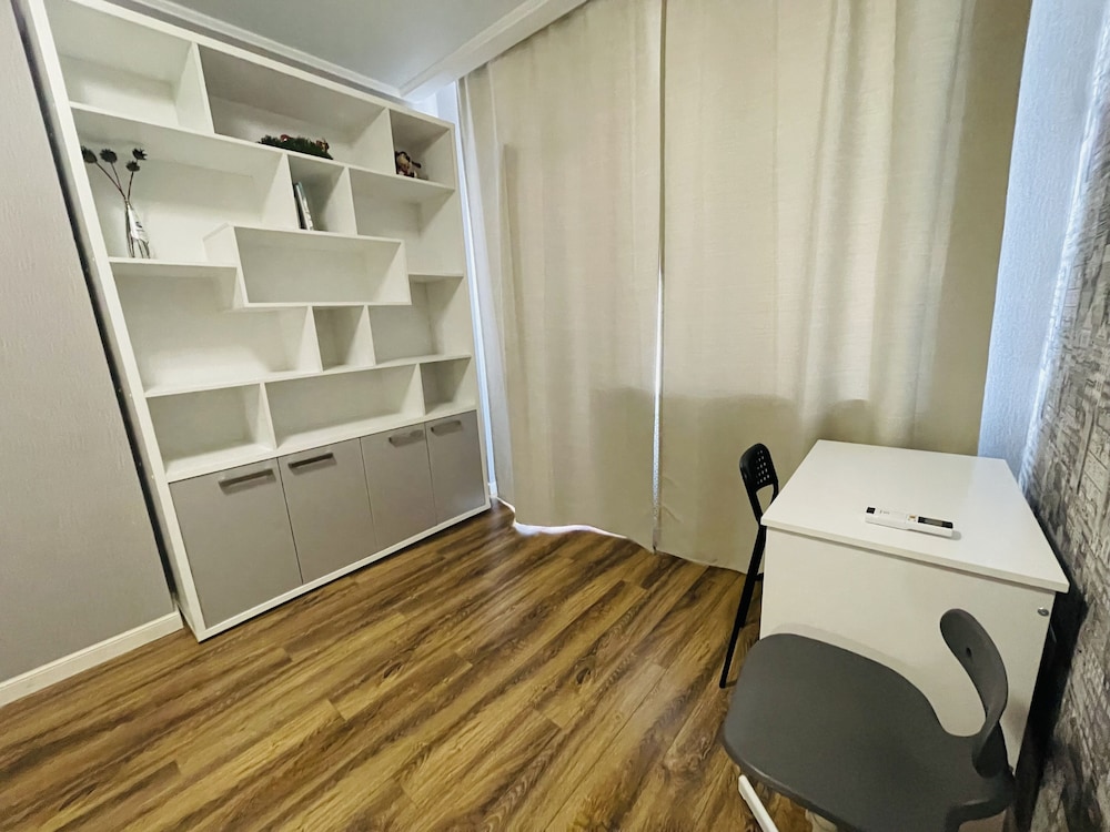 Clever House Apartments