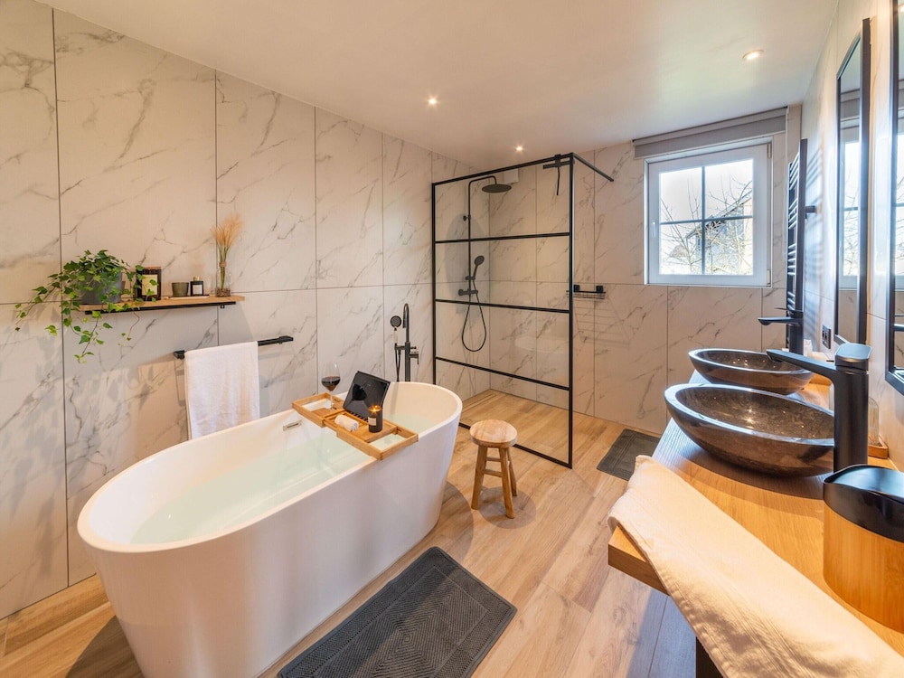 Holiday Home in Lierneux With Bubble Bath
