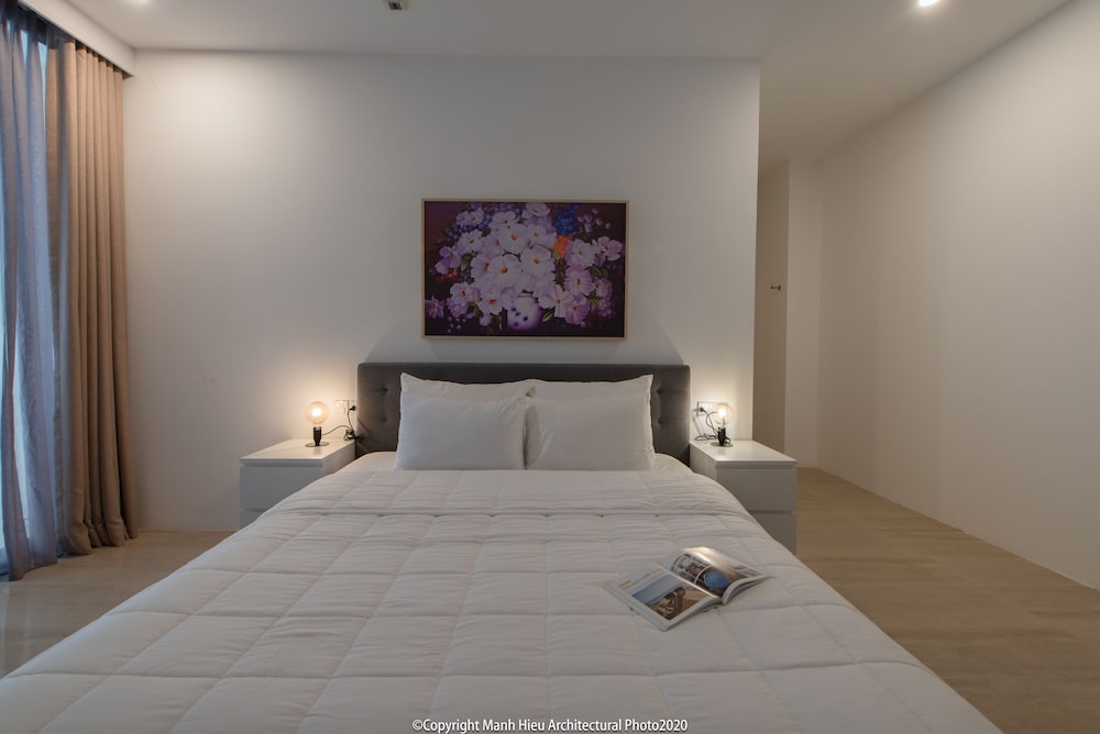 The Bridge Luxury Villa view 3