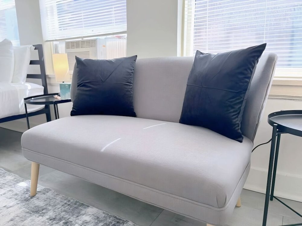 Cozy Gold Coast Studio - SP 1203