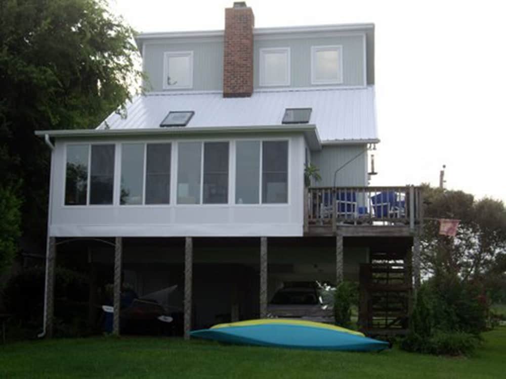 Hotel Bed & Breakfast at Mallard Bay