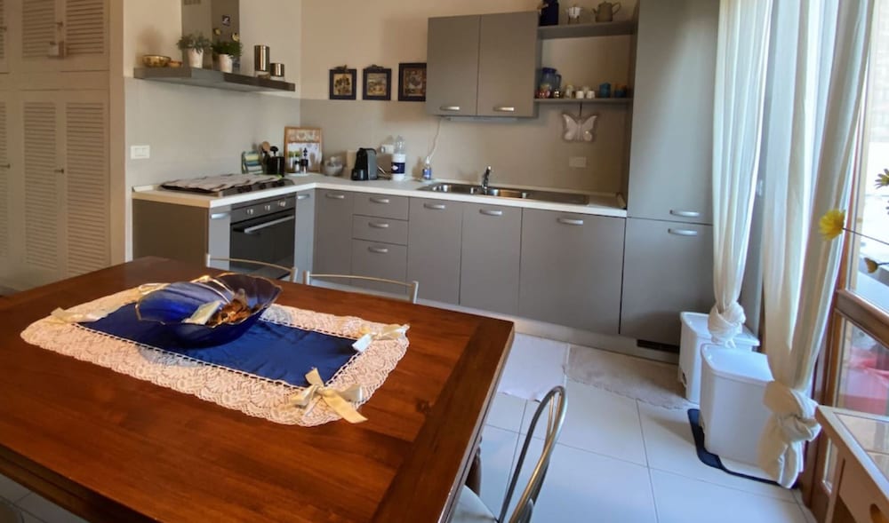 5 Beds Central Area - Ref Ferra-rif Ferra