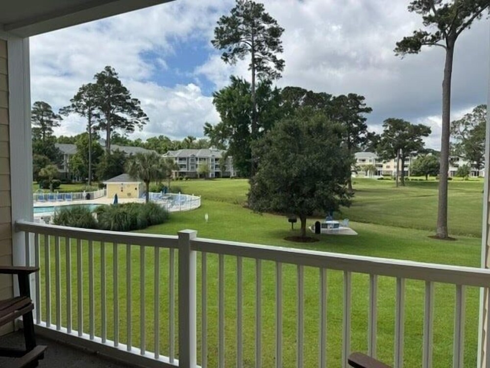 Magnolia Pointe Luster Leaf 4890-203 2 Bedroom Condo