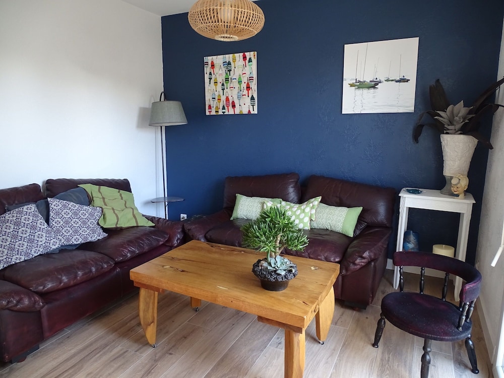 Holiday Home in Quiberon Near by Sandy Beaches