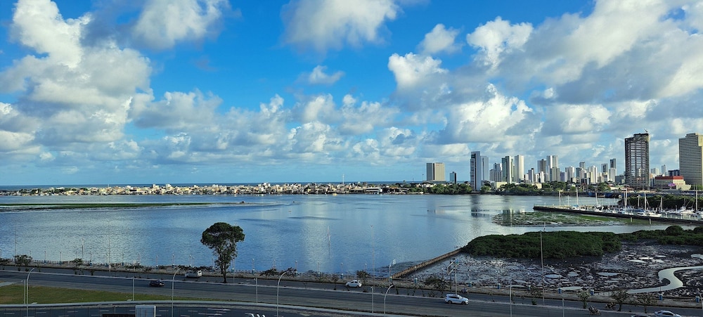 Flats no Parque do Cais Recife