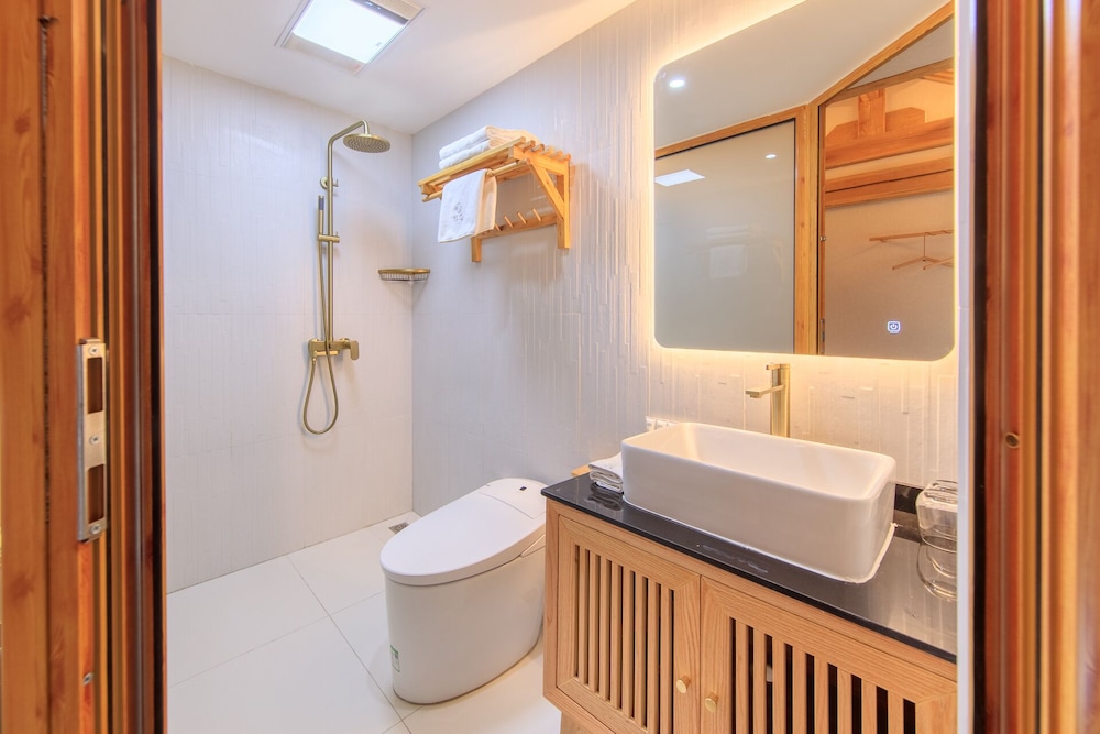 Isvara Flowing Ocean Guesthouse