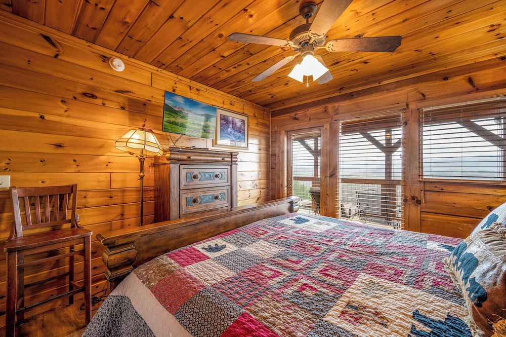 Lookout Lodge