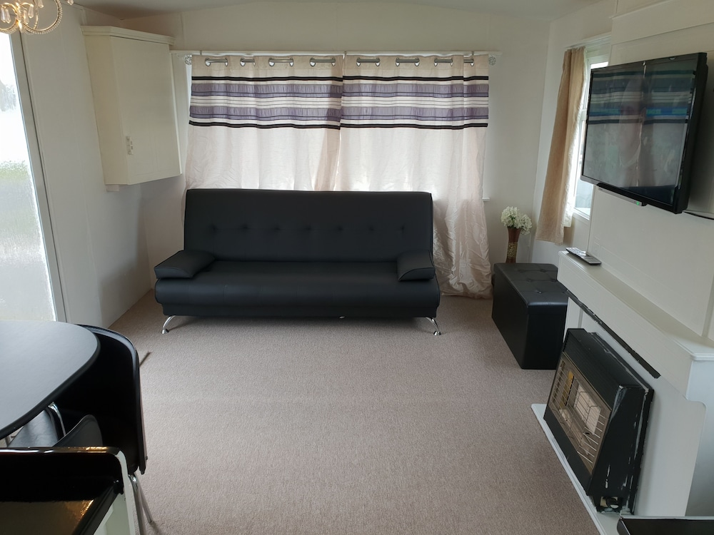Park Home in Marine Holiday Park view 5