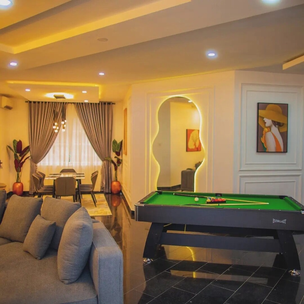 The Bond Apartment