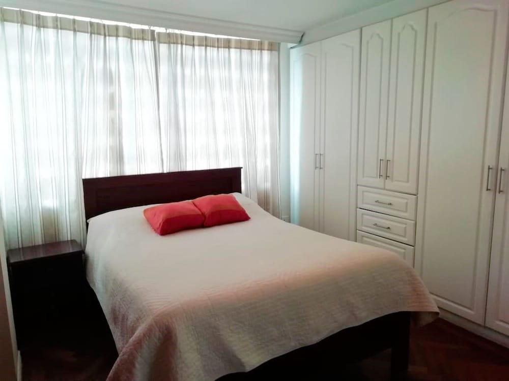 Apartamento Familiar en Zona Residencial view 2