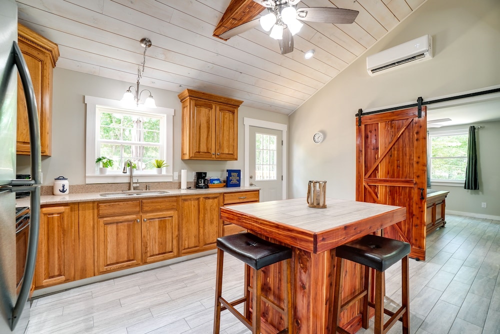 Tennessee Vacation Rental ~ 2 Mi to River view 4