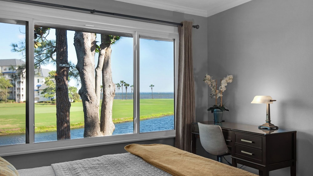 Waterfront Retreat in Sandestin w/ Golf Cart & Free Attraction Tickets!