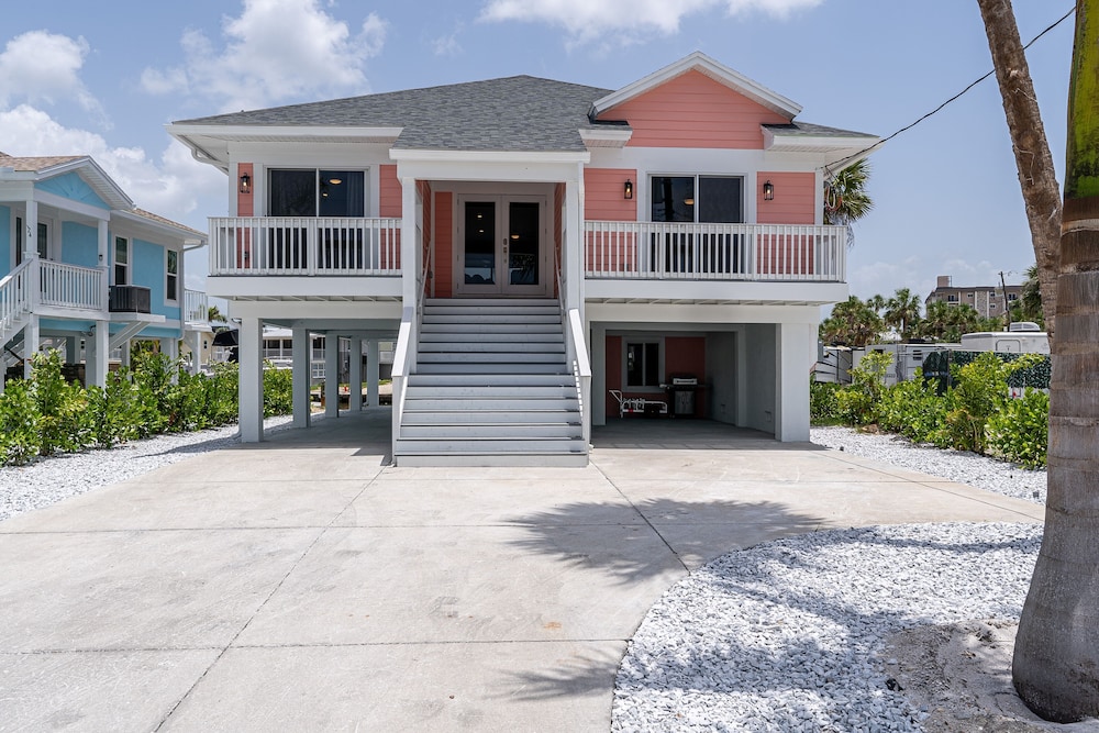 122 Primo Dr 3 Bedroom Home by RedAwning view 5
