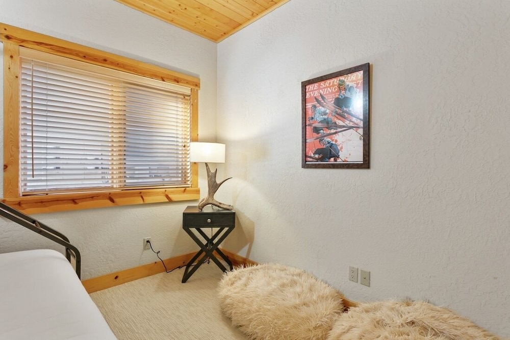 301 - Three Bedroom with Spa Bristlecone 3 Condo