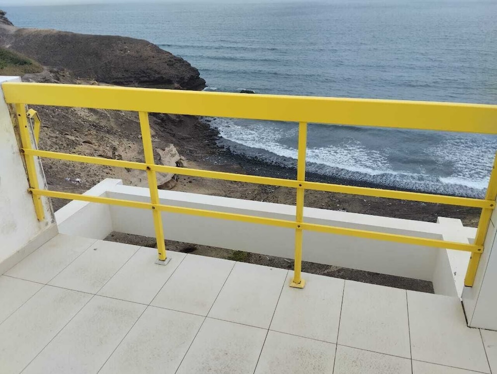 Stunning Villa in Lazareto, Cape Verde - Unbeatable Ocean Views
