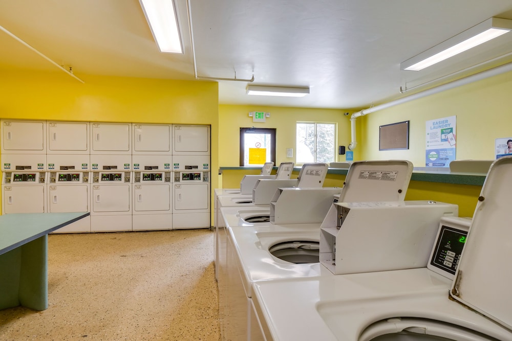 Summit County Vacations - Silverthorne Condo w/ Community Pool Hot Tub! - Property Image 9