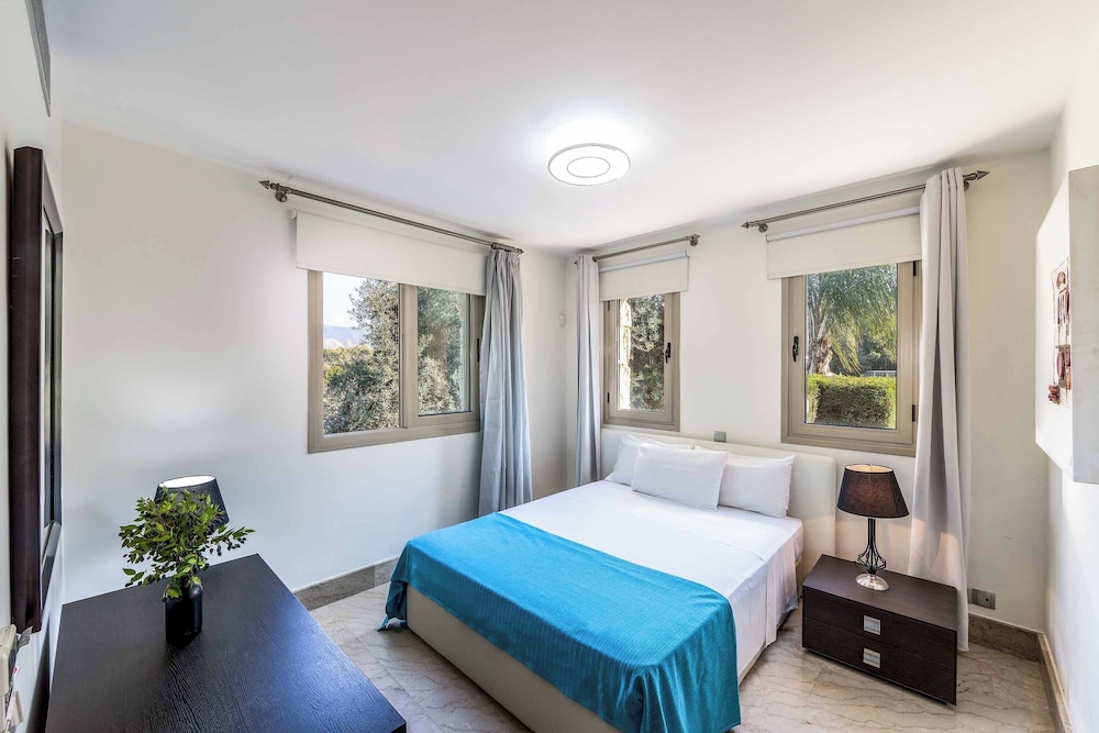 Harmonia Beach Villa