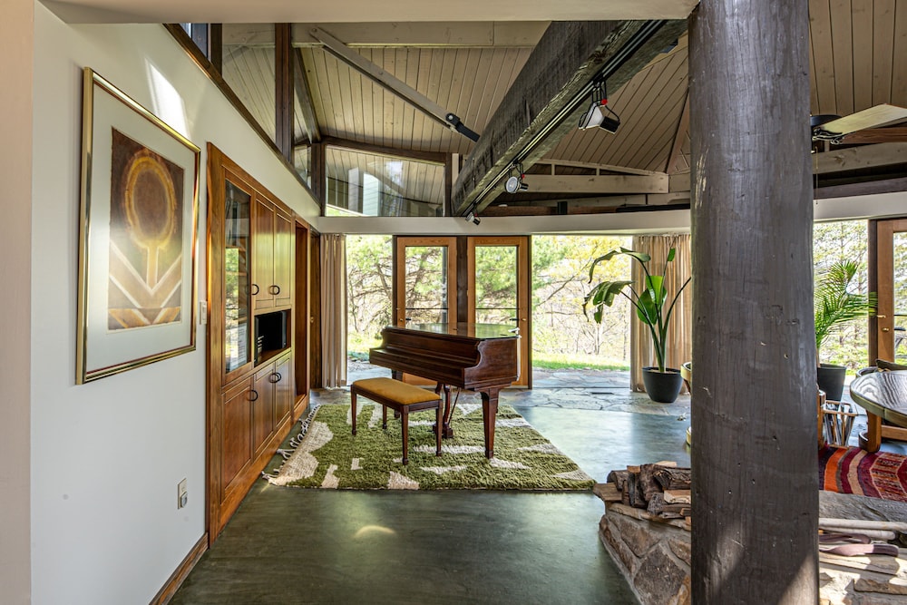 Belltop Architectural Wonder on Private Mountain