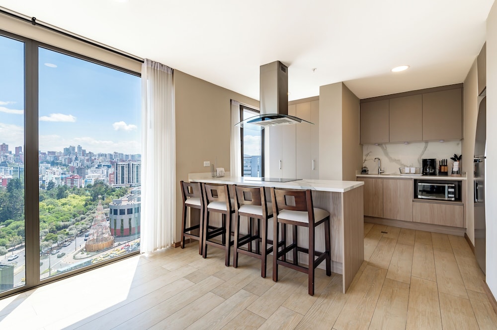 Edificio Efyra by Host Ecuador