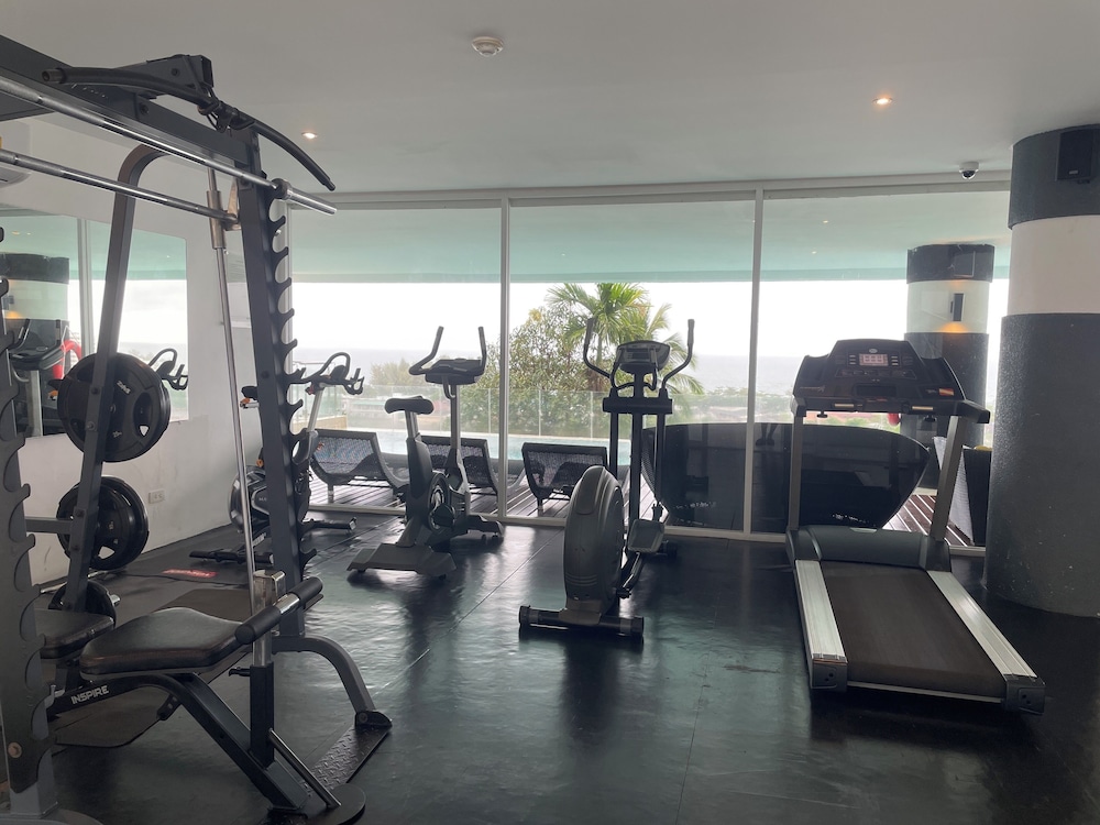 B11 Sunset Plaza Partial Seaview 1 Bedroom 1 Bathroom With Large Jaguzzi
