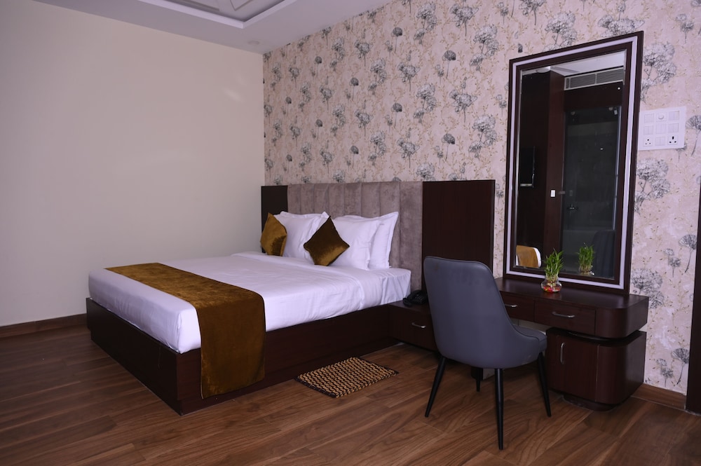 HOTEL MAHIKA