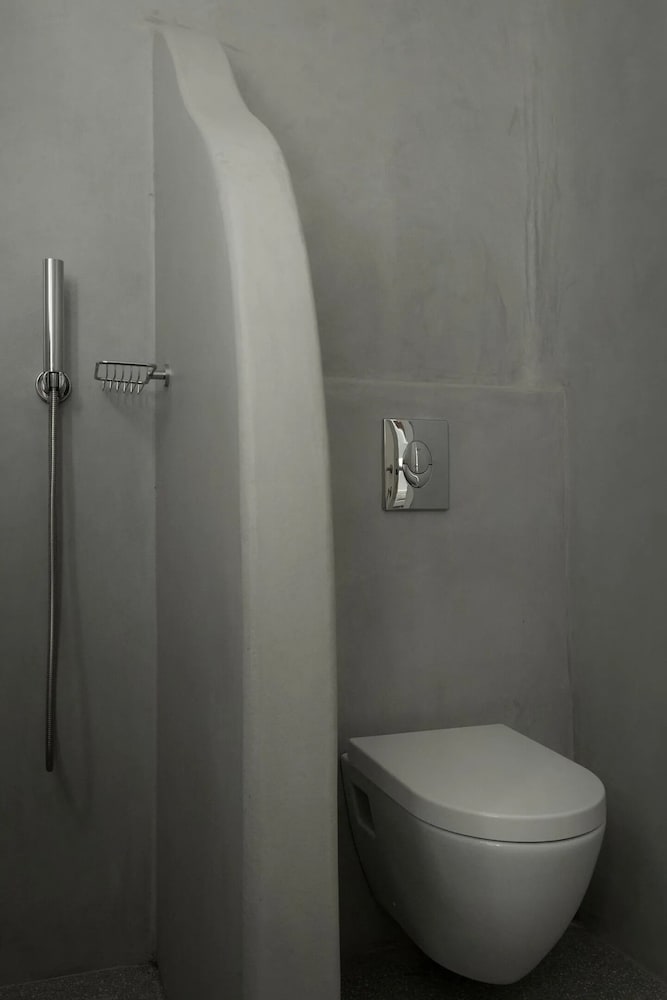 Mykonist Merchia Beach Villas & Suites