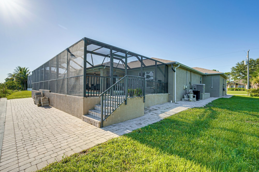 Port Charlotte Oasis w/ Boat Dock: Relax Poolside!