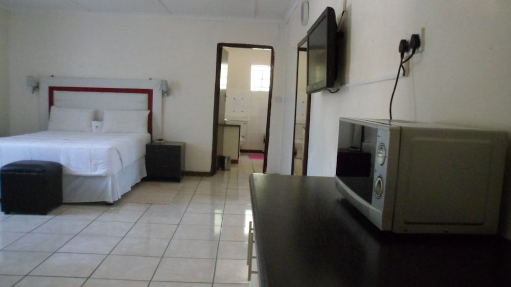 Luxury Wild Inn