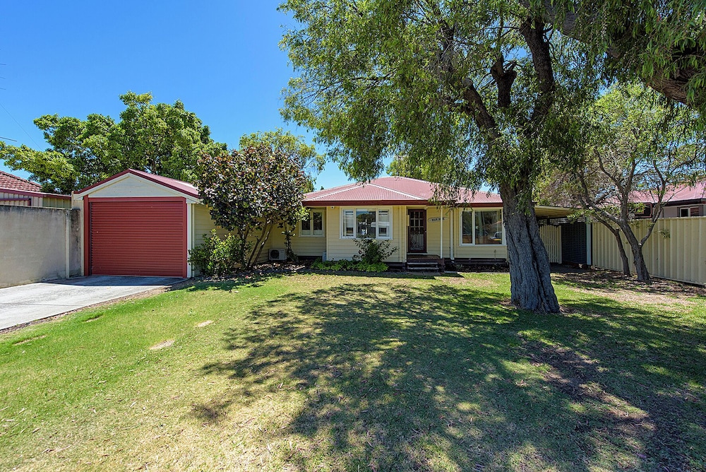 Willmott Beach House