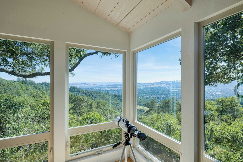 Sonoma Skyhouse by Avantstay Pool, Sauna, Hot Tub & Stunning Valley Views