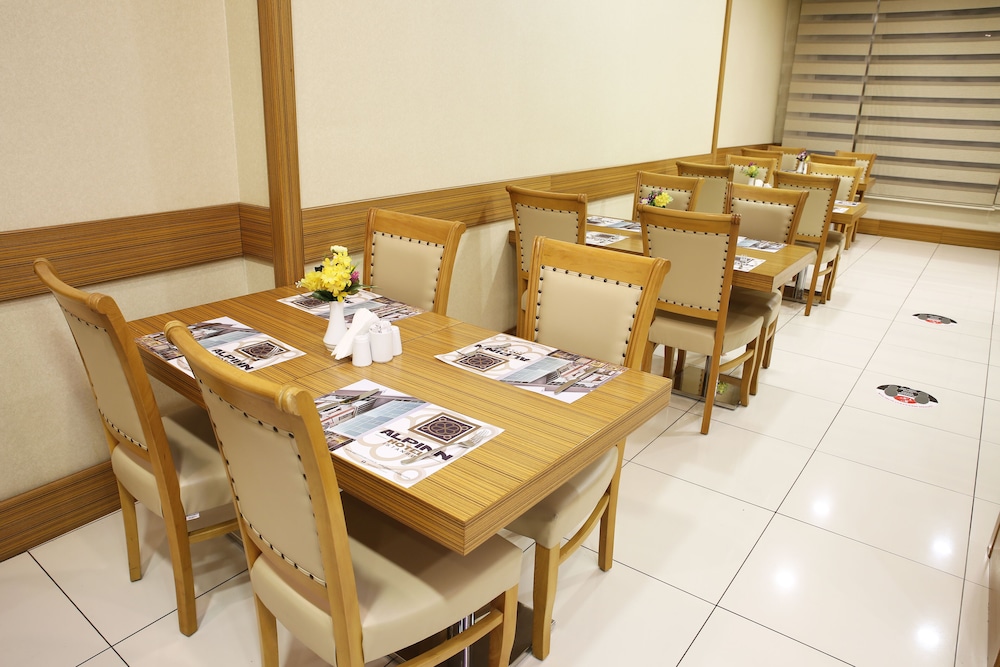 Alpinn Otel İstanbul - Özel Sınıf - Image 40