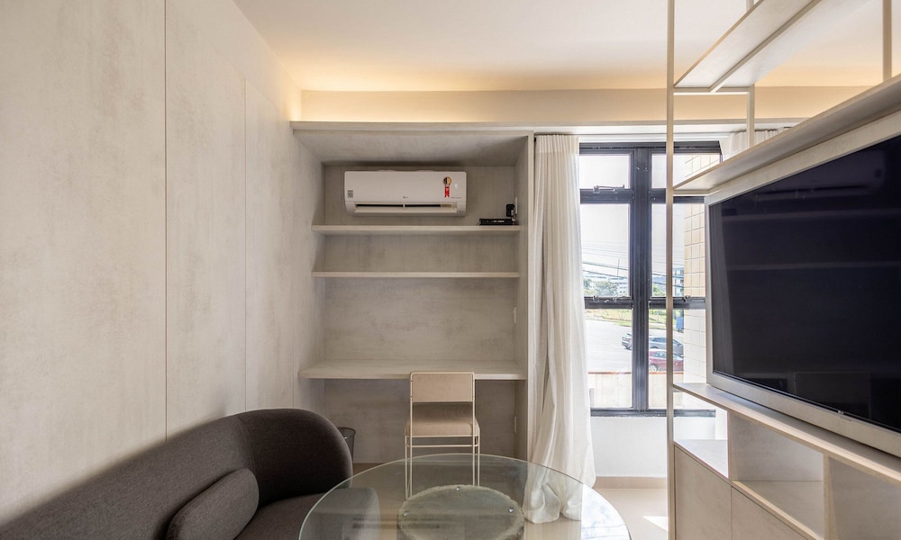 Studio Moderno prox. do Shoppping Iguatemi SHL0105
