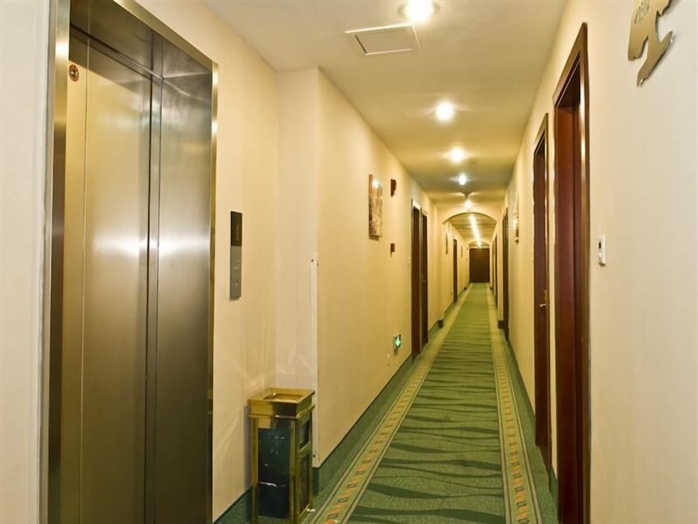 Greentree Inn Zhejiang Ningbo East Bus Station Express Hotel