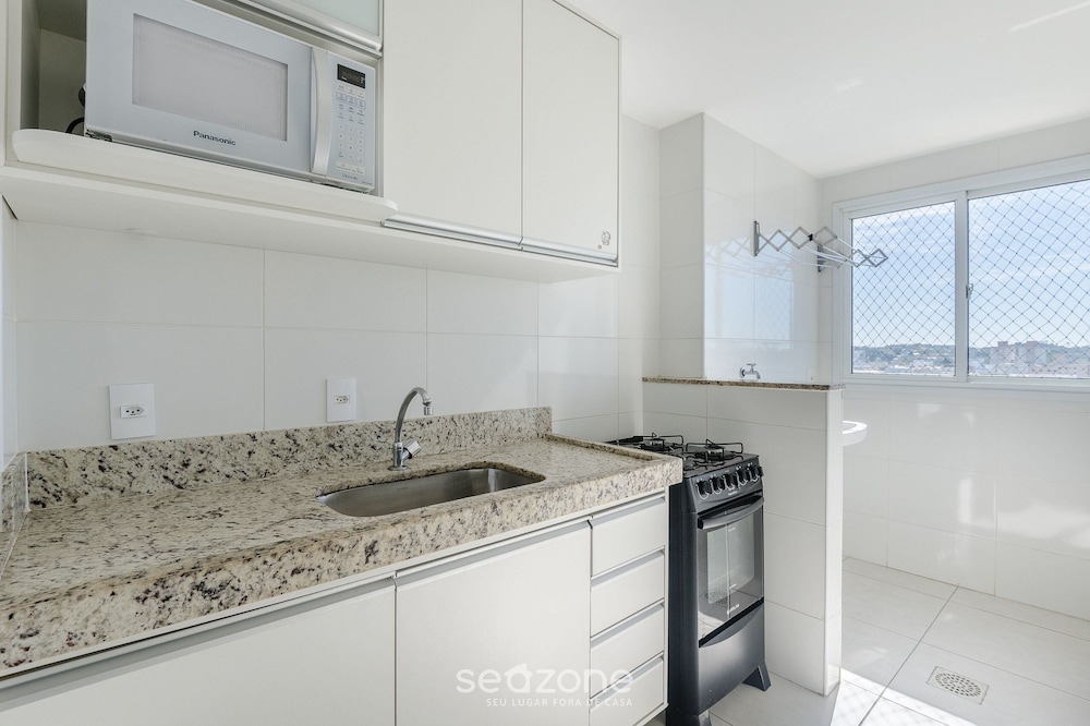 Apartment With Balcony 500m From the Beach Emz0504