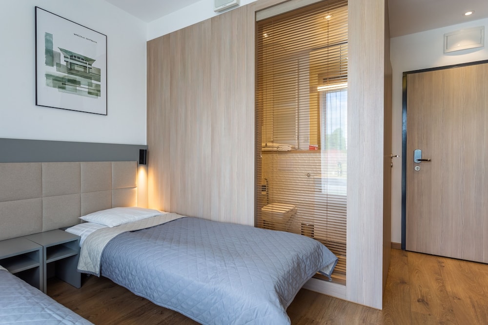 RentPlanet - Apartamenty Wolska view 3