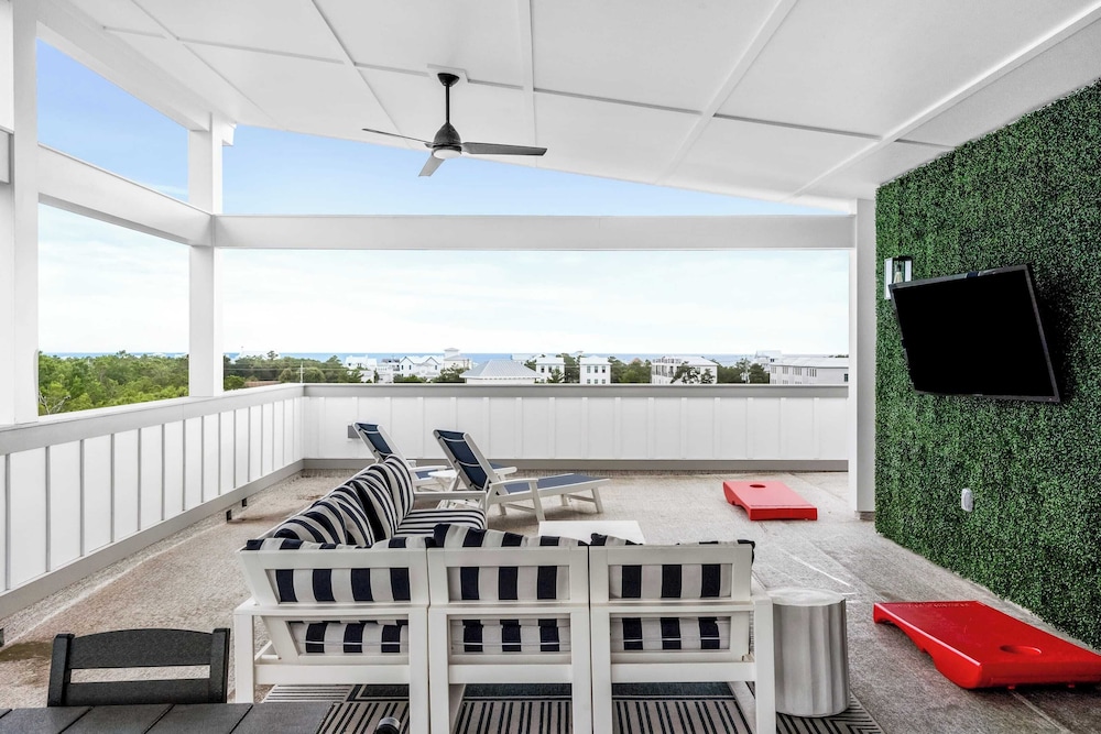 Rooftop Deck w/ Ocean View, Pool, Walk to Beach! Coastal Canopy by Avantstay
