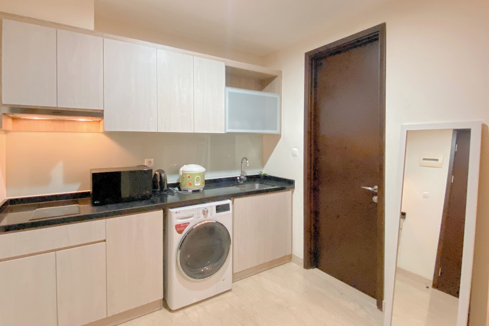Wonderful And Homey 2Br Apartment At Menteng Park