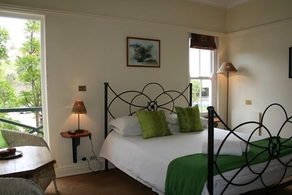 Knysna Wayside Inn