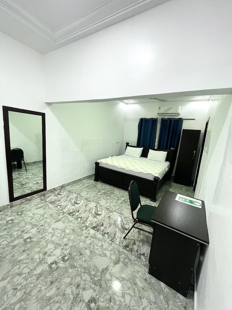Nanas Holiday Let Guest House