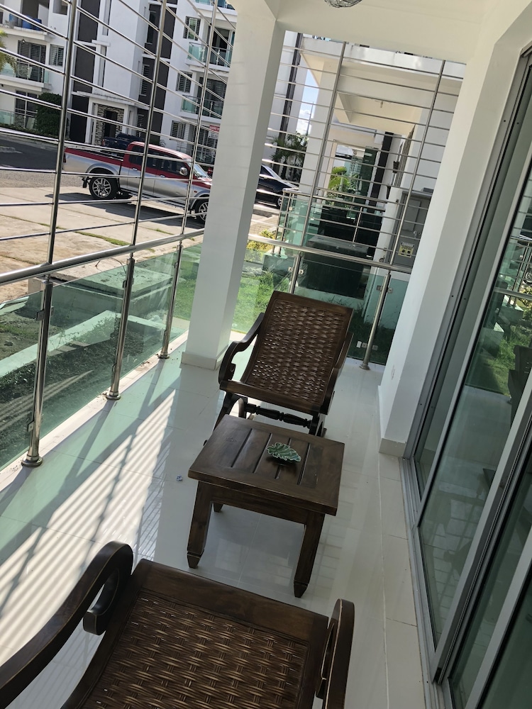III Verdana Rental